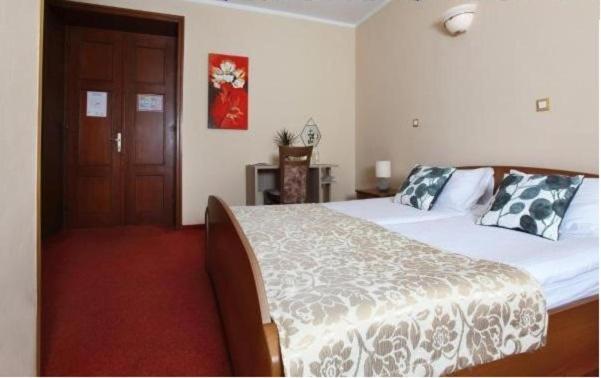 Guesthouse Risnik Дивача Экстерьер фото