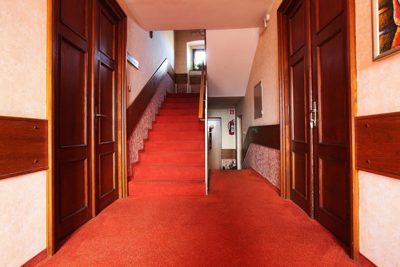 Guesthouse Risnik Дивача Экстерьер фото